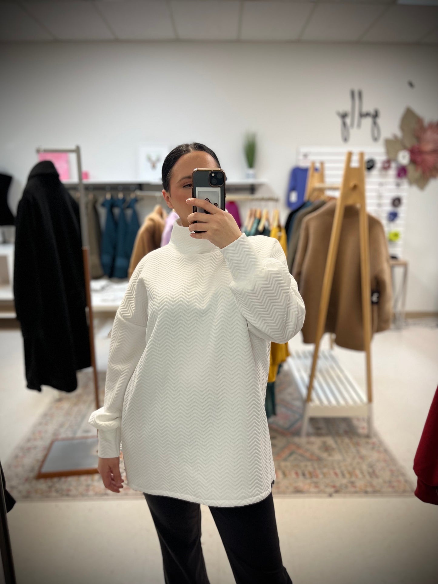 Puff Sleeve Pullover | White Zig Zag