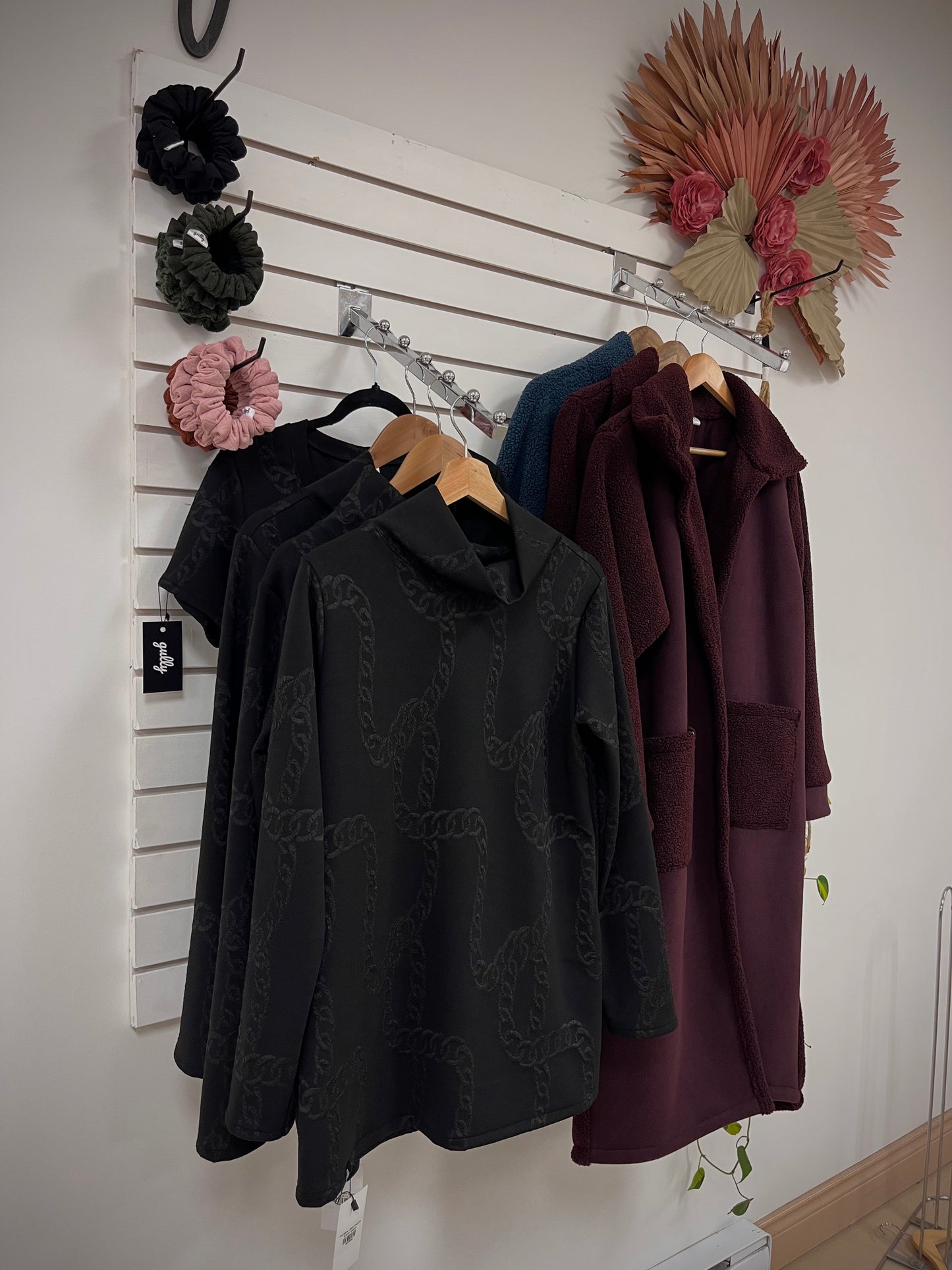 The Blaire | Black Chainlink