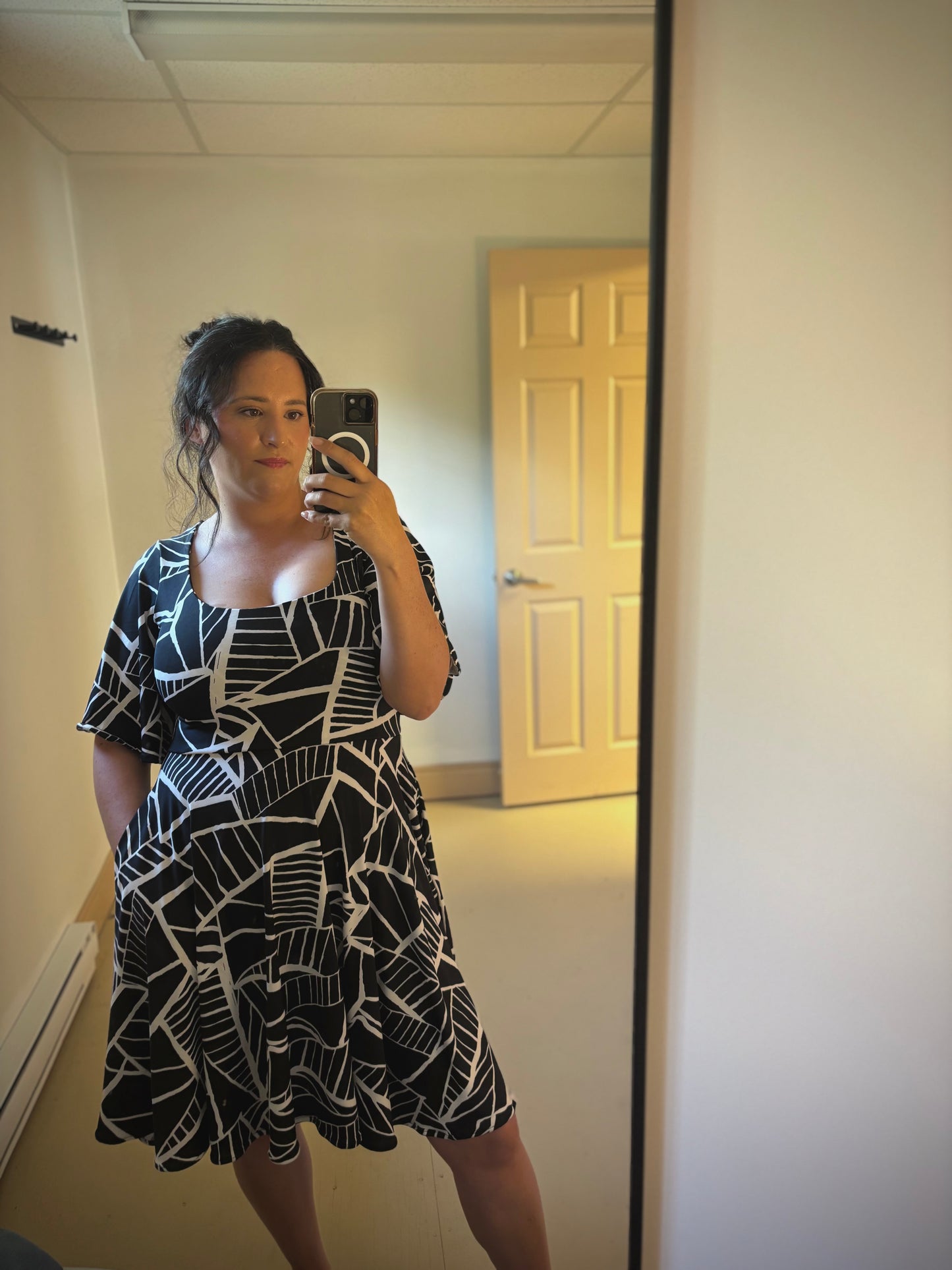 Flutter Sleeve Fit & Flare