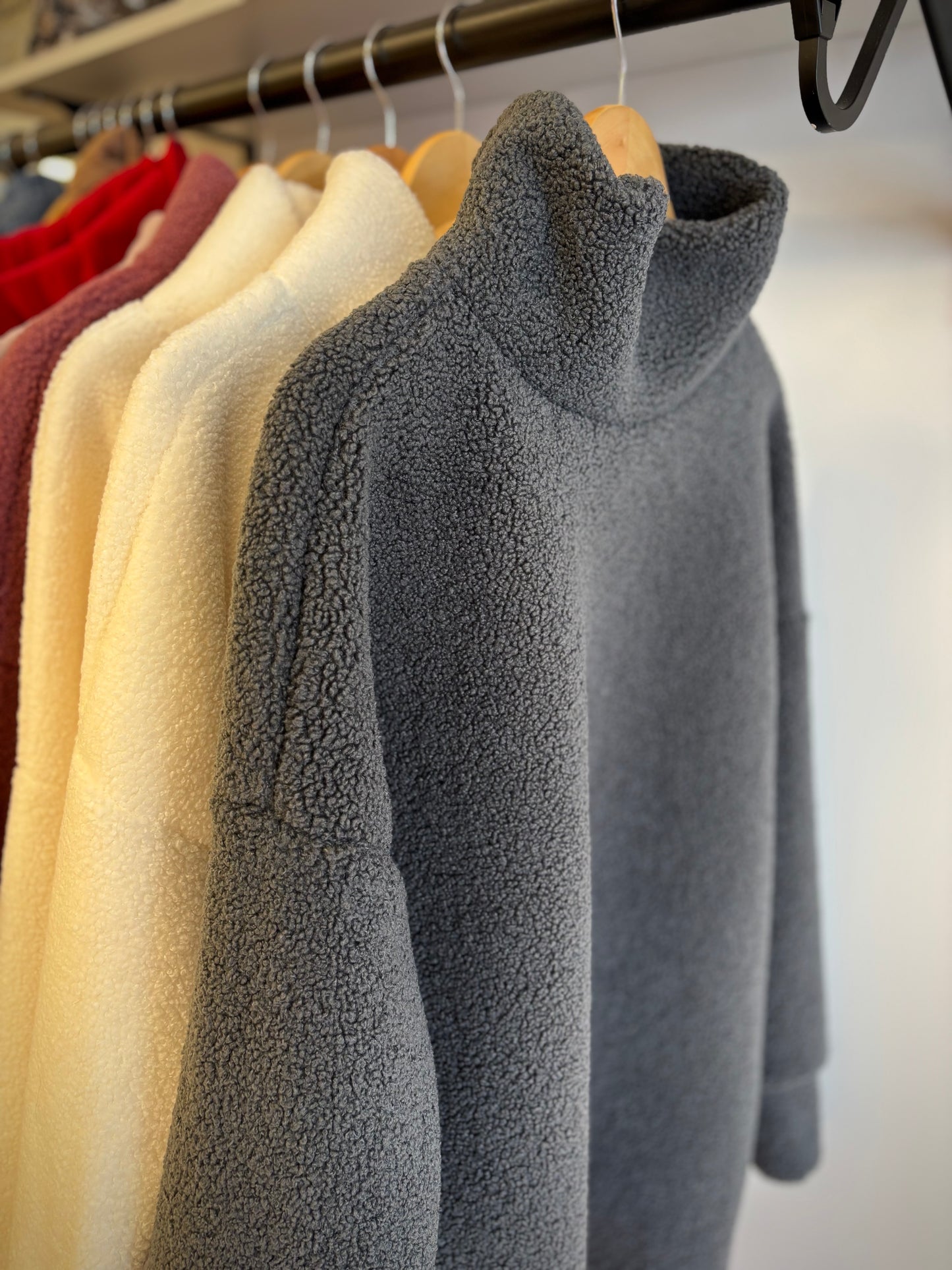 The Netta | Teddy Fleece ~ smoke