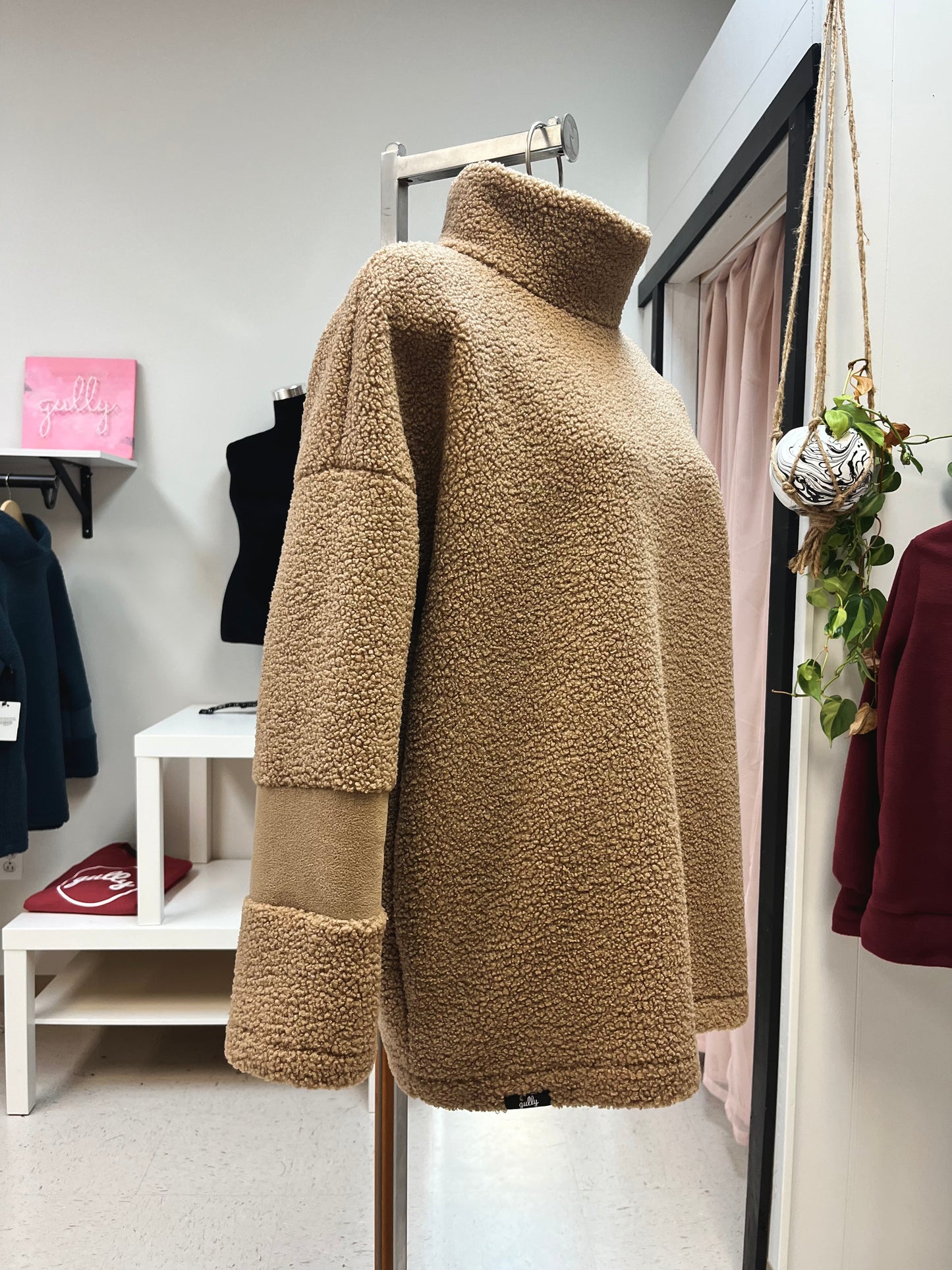 Teddy Fleece Pullover | Camel