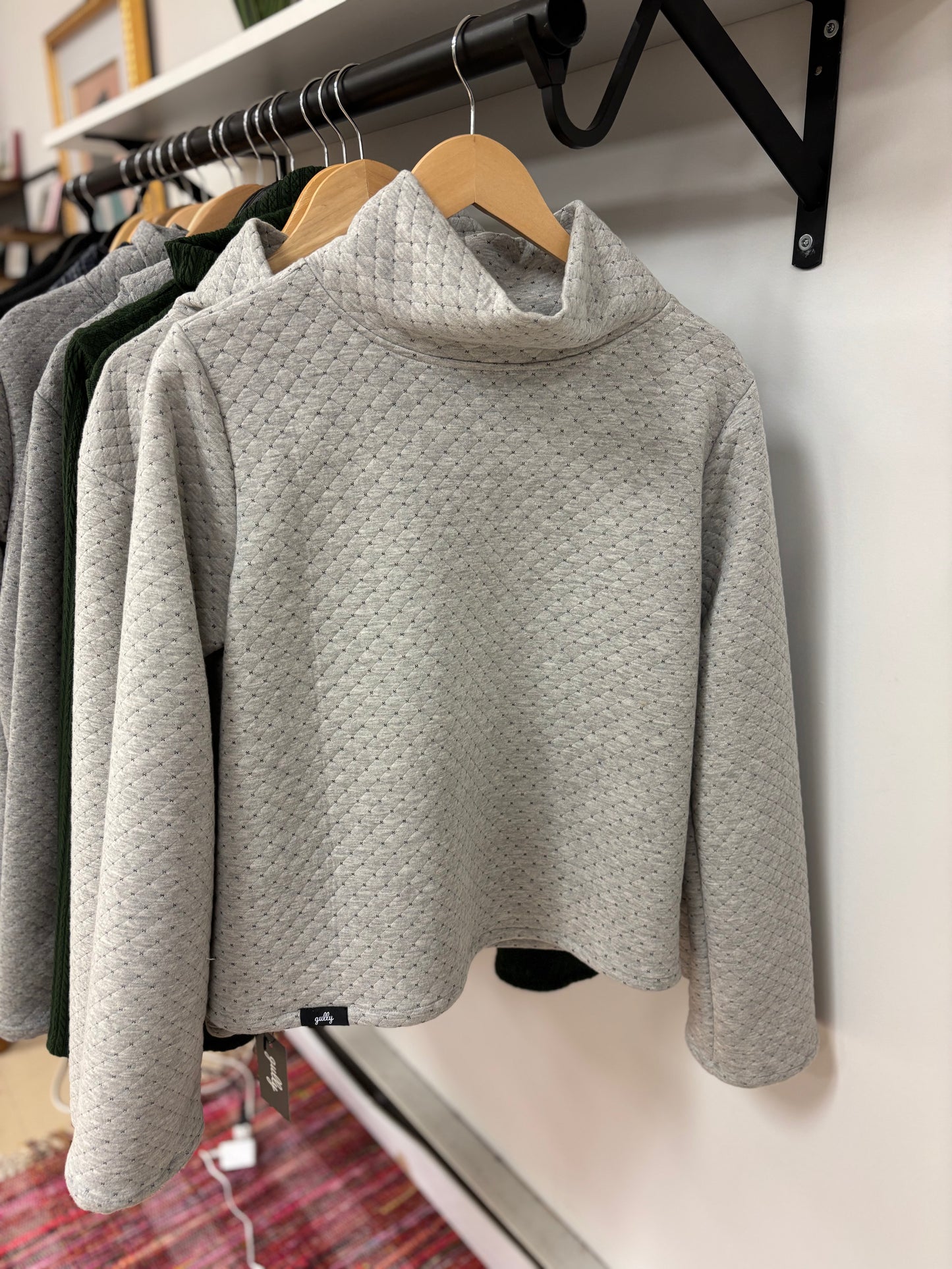 The Blaire | cropped light grey