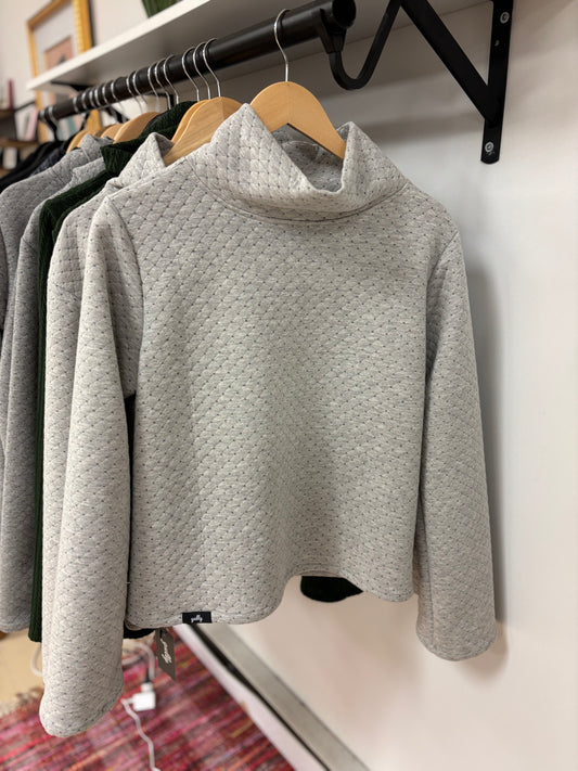 The Blaire | cropped light grey