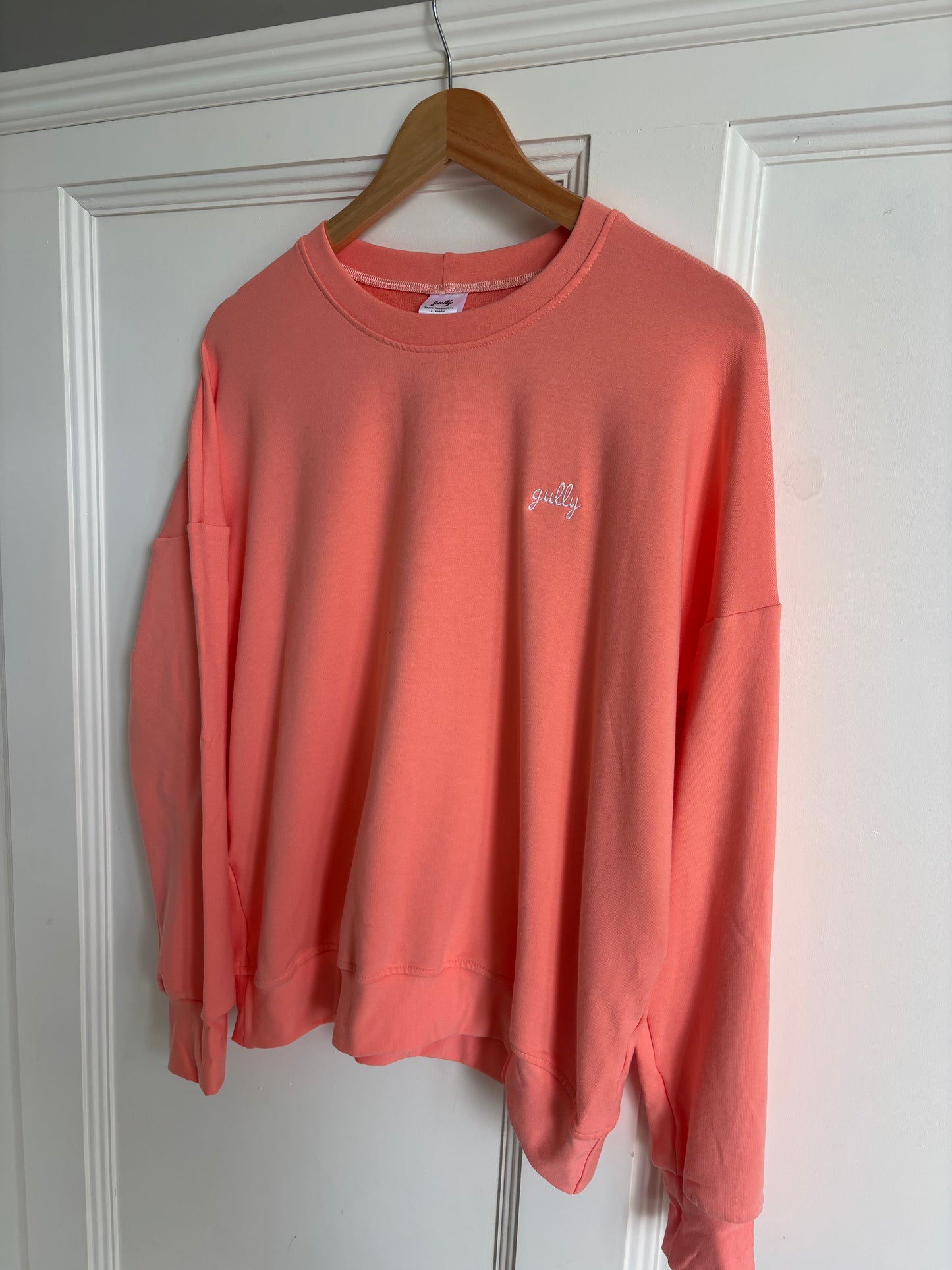 Gully Crew Neck ~ Coral